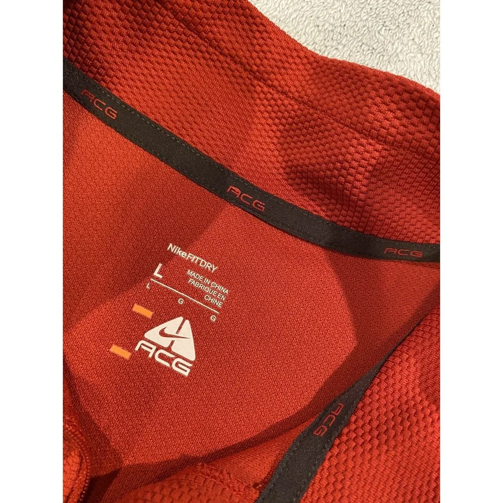 Nike‎ ACG FitDry  1/4 Zip  Pullover Top Womens Large Red Long Sleeve **Stains